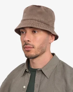 Buckethat i ekologisk bomull – blekt khaki