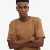 Classic Organic Tee – Sahara-kamel