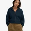Ekologisk kort hoodie med dragkedja – marinblå