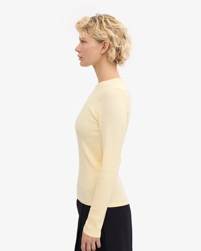 Ekologisk ribbad T-shirt med lång ärm för dam – mjukgul