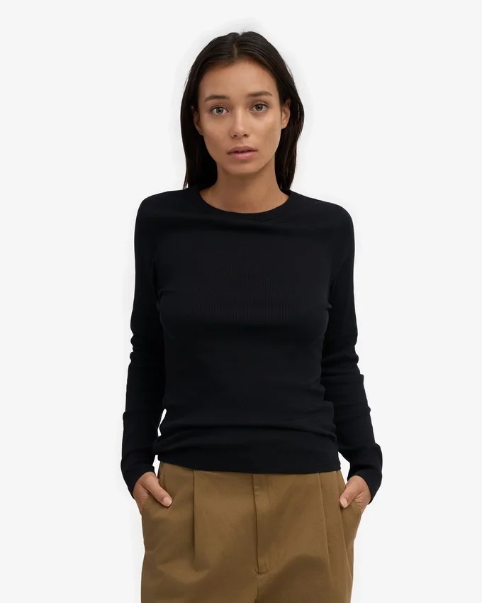 Ekologisk ribbstickad T-shirt med långa ärmar för dam – djupsvart