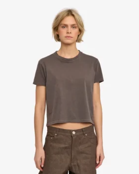 Ekologisk T-shirt i boxig, kort modell – Faded Mud