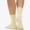 Klassiska Classic Organic damstrumpor – Soft Yellow