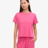 Kort, boxig T-shirt i ekologiskt bomull – Bubblegum Pink