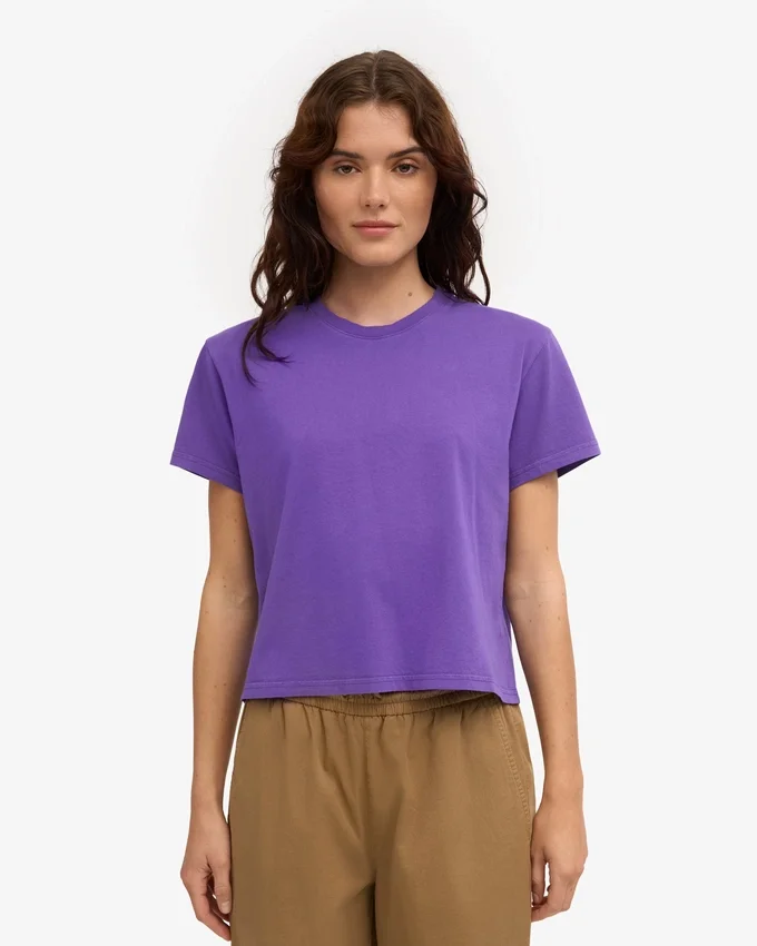Kort, boxig T-shirt i ekologiskt tyg – ultraviolett