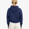 Kort hoodie i ekologiskt tyg med dragkedja – marinblå
