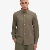 Organic Button Down skjorta med knappar – dammig olivgrön