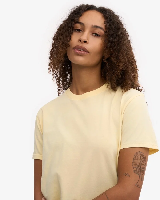 Organisk boxig kort T-shirt – mjukgul