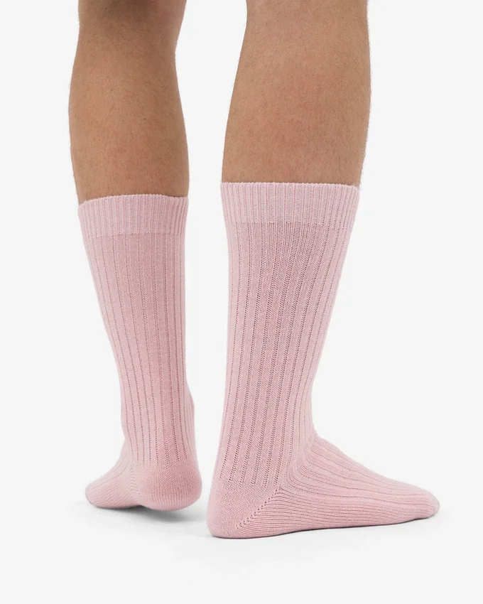 Strumpor i merinoullsblandning – blekt rosa