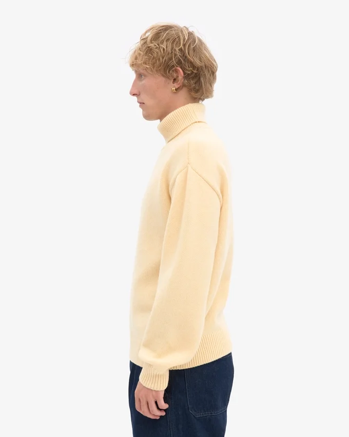Turtleneck i merinoull – mjukgul