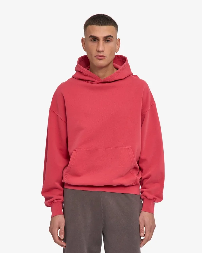 Överdimensionerad hoodie i ekologiskt tyg – blekt rött
